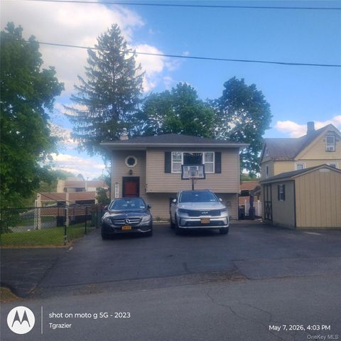 Multifamily For Rent - 38 Richmond Place #1B<br/> Middletown, NY 10940