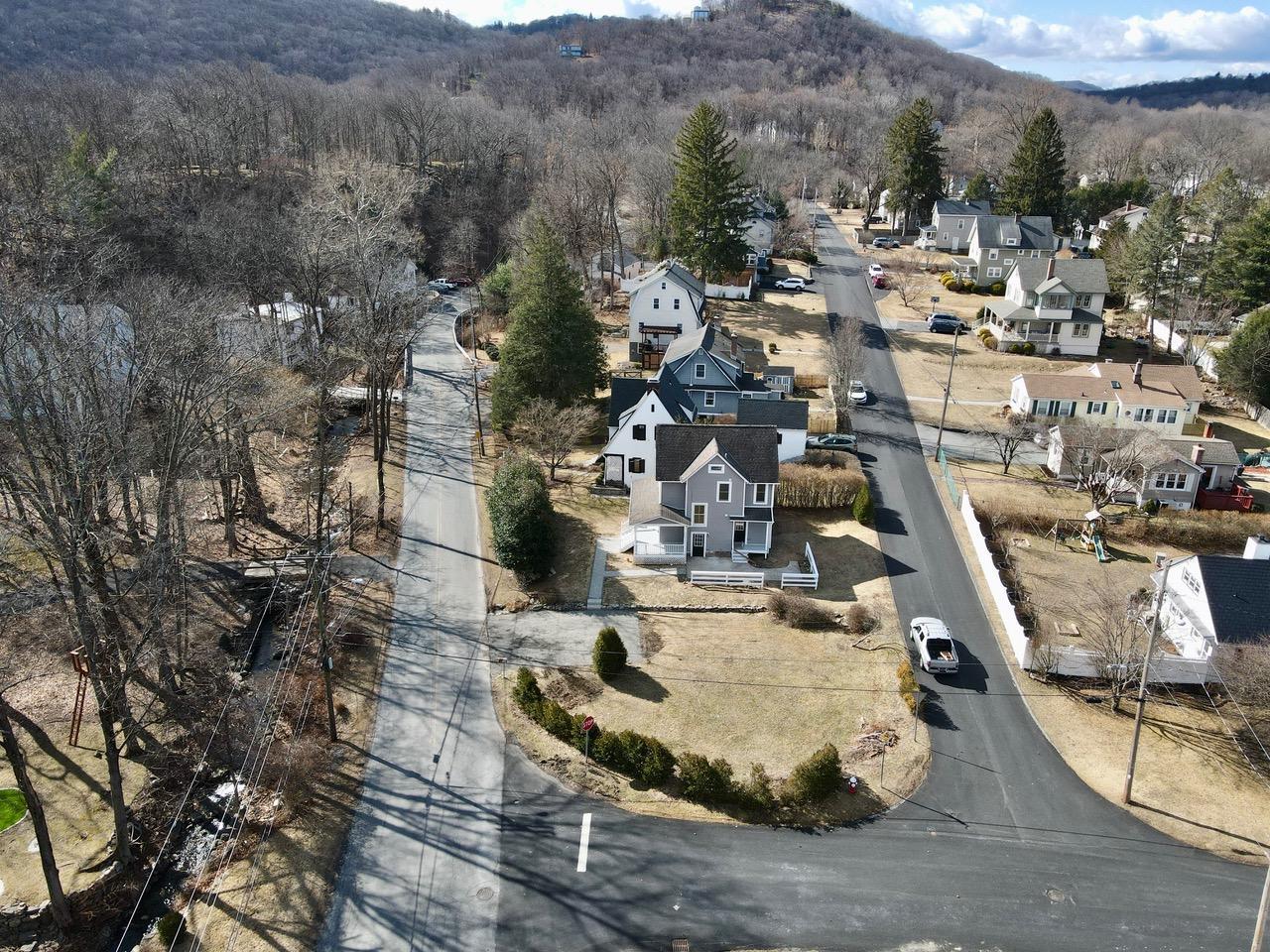 14 Mountain Road, Cornwall On Hudson, New York image 2