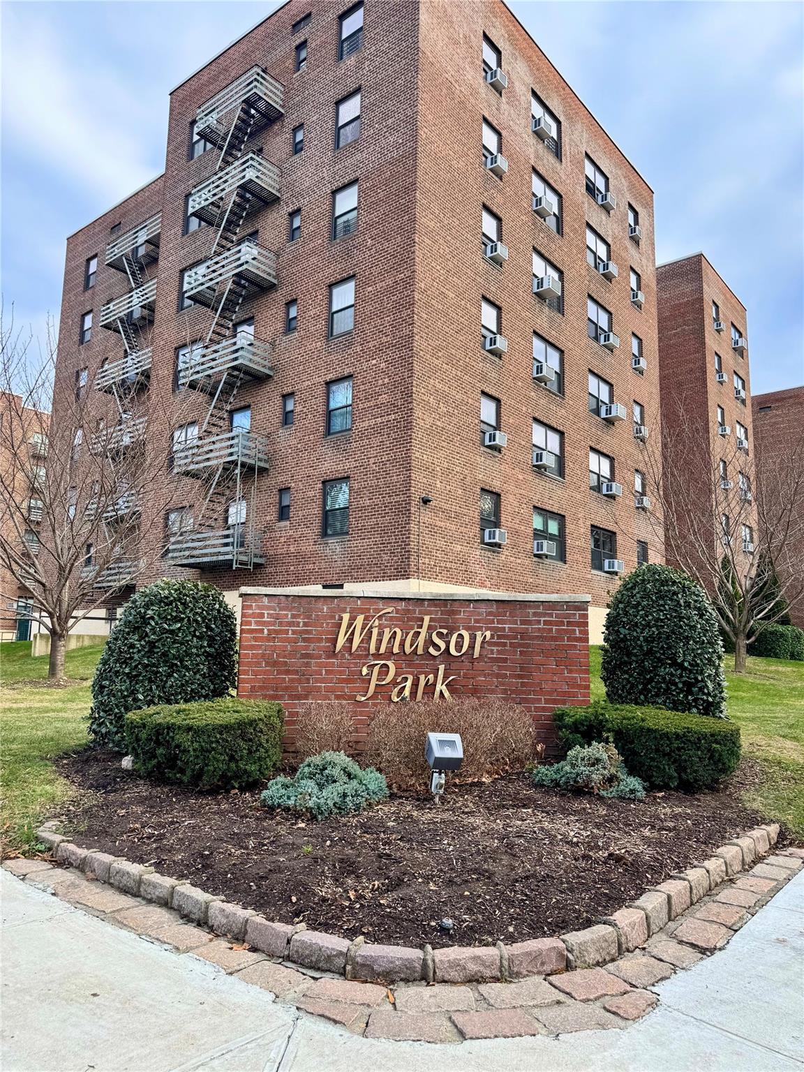 212-08 75th Avenue #5C, Oakland Gardens, New York image 2