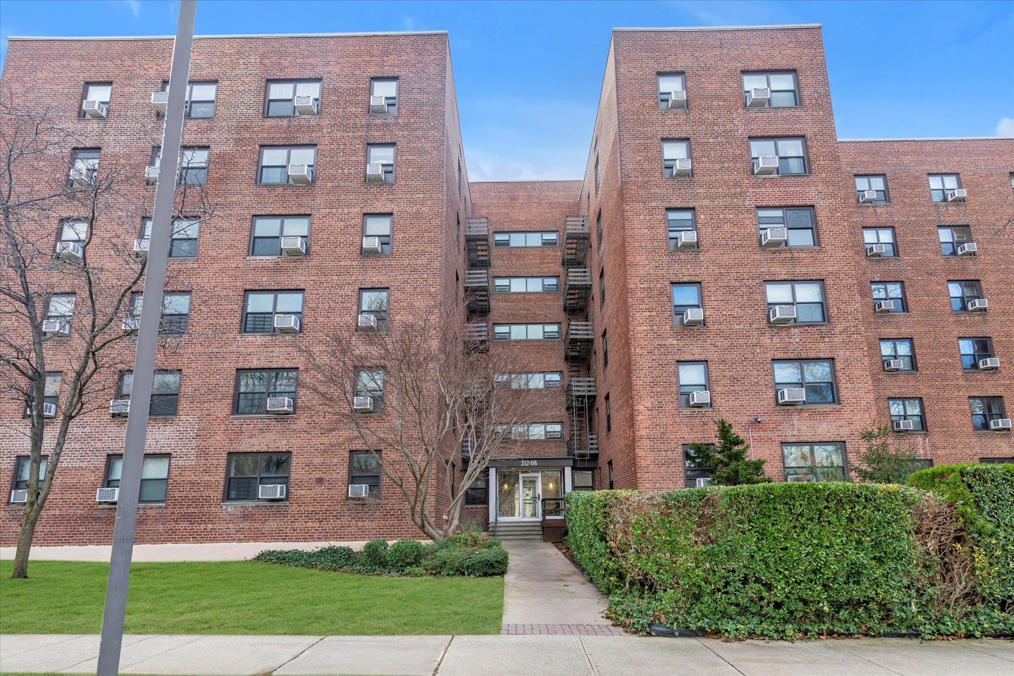 212-08 75th Avenue #5C, Oakland Gardens, New York image 3