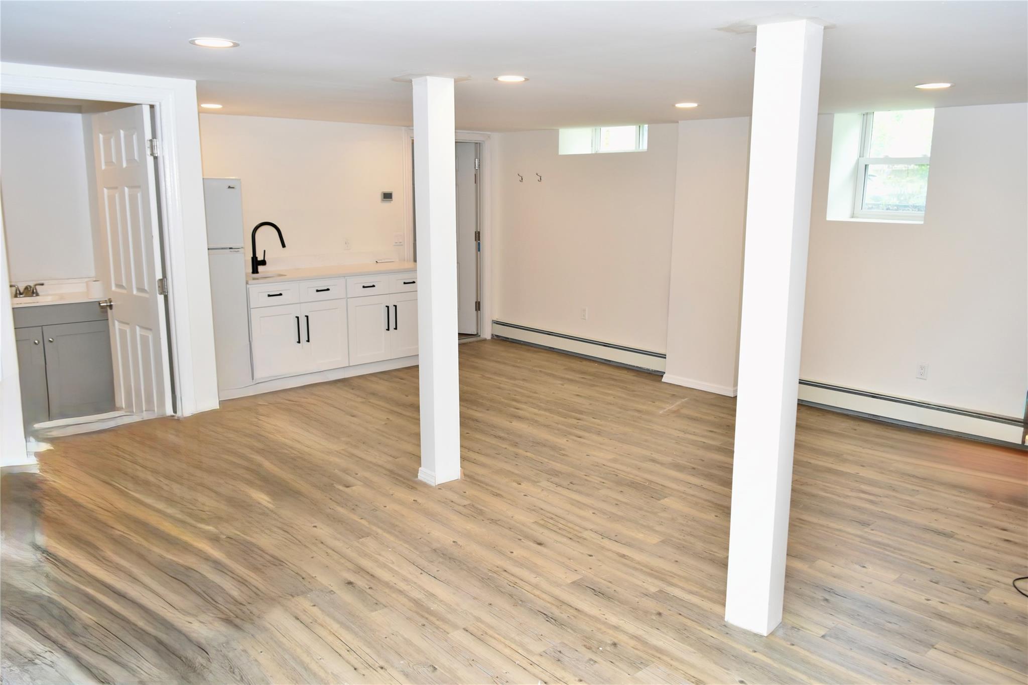 18 Clearview Avenue, Selden, New York image 35