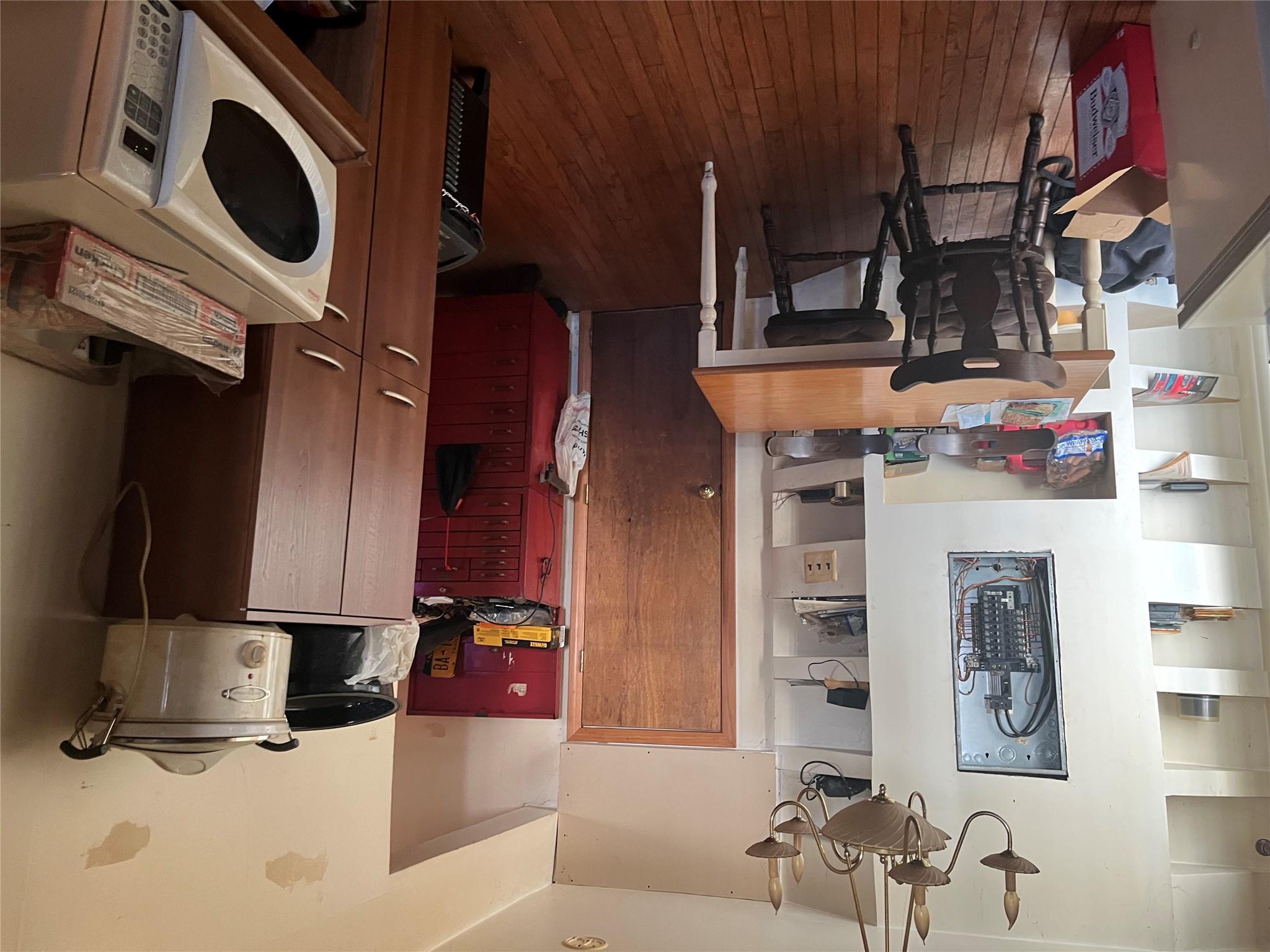 4 W Lido Pkwy, Lindenhurst, New York image 10