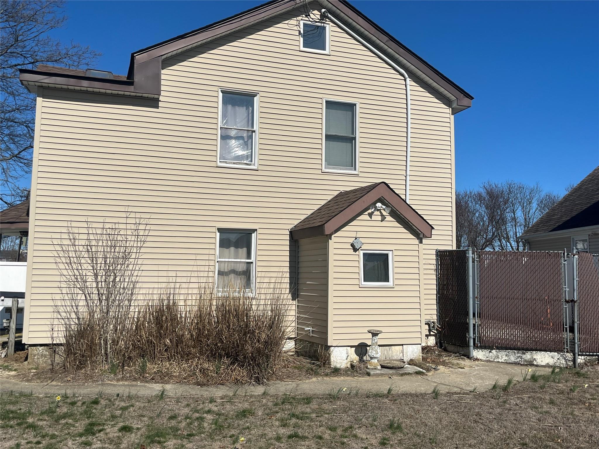 4 W Lido Pkwy, Lindenhurst, New York image 3