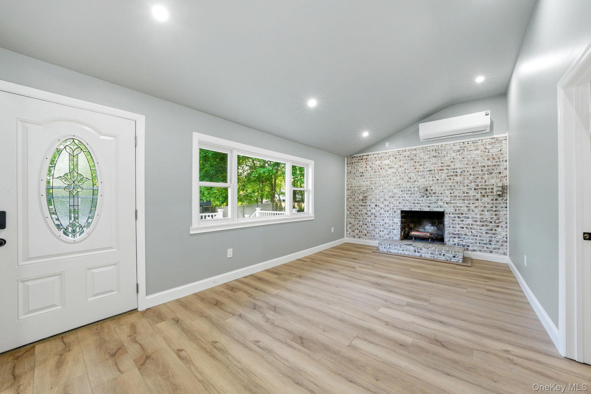 21 Newfoundland Avenue