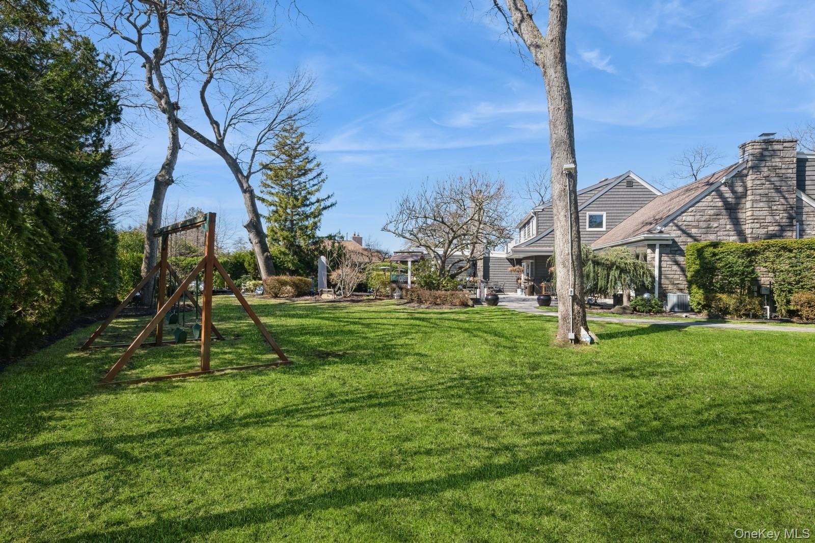 Lawrence, New York 11559, United States, 6 Bedrooms Bedrooms, ,5 BathroomsBathrooms,Residential,Active,82609