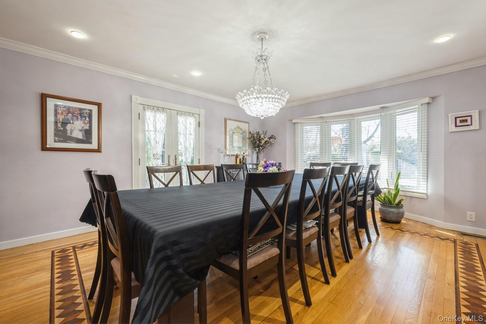 Lawrence, New York 11559, United States, 6 Bedrooms Bedrooms, ,5 BathroomsBathrooms,Residential,Active,82609