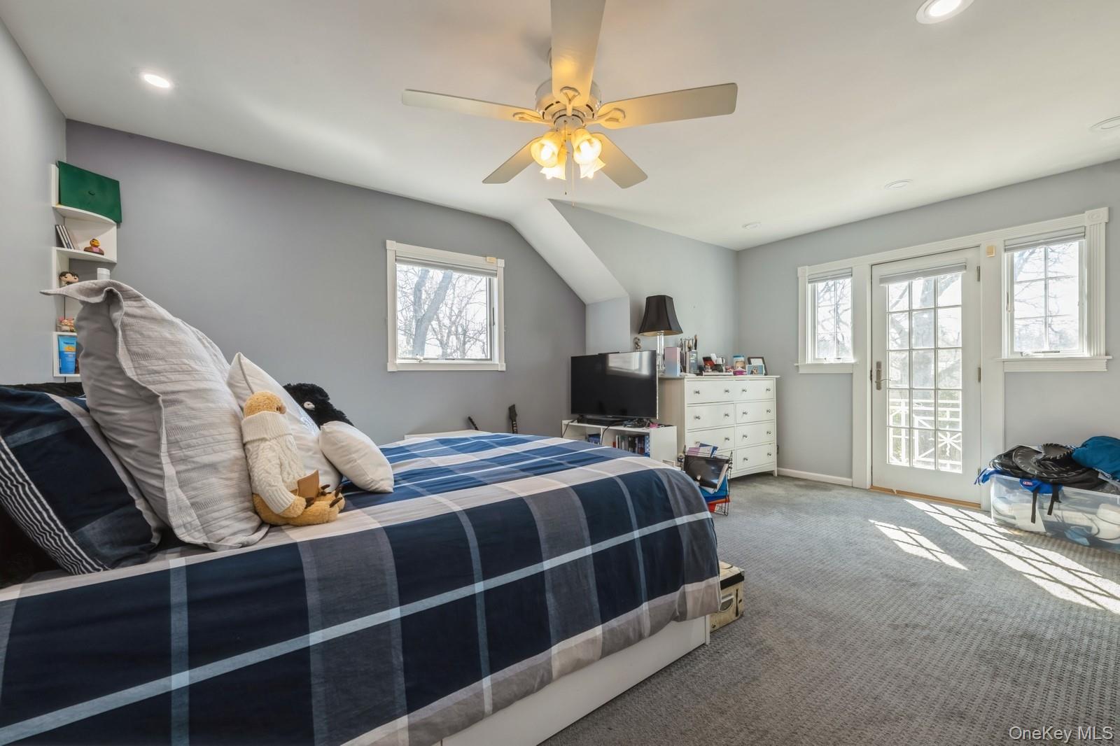 Lawrence, New York 11559, United States, 6 Bedrooms Bedrooms, ,5 BathroomsBathrooms,Residential,Active,82609