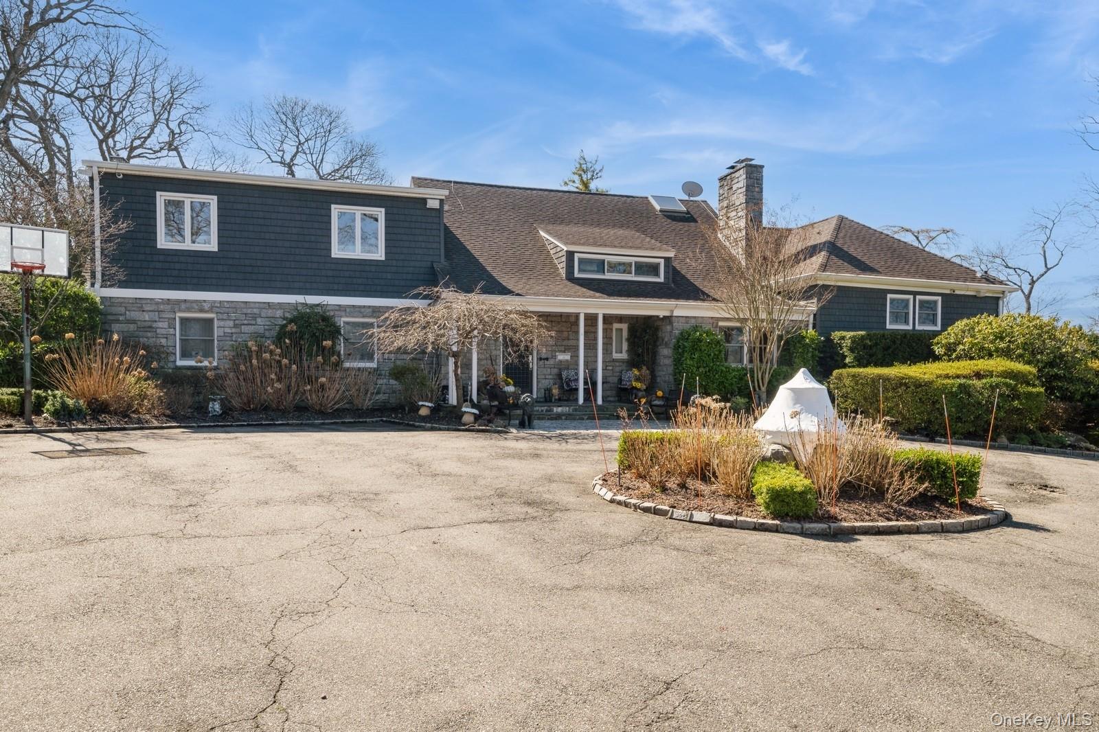 Lawrence, New York 11559, United States, 6 Bedrooms Bedrooms, ,5 BathroomsBathrooms,Residential,Active,82609