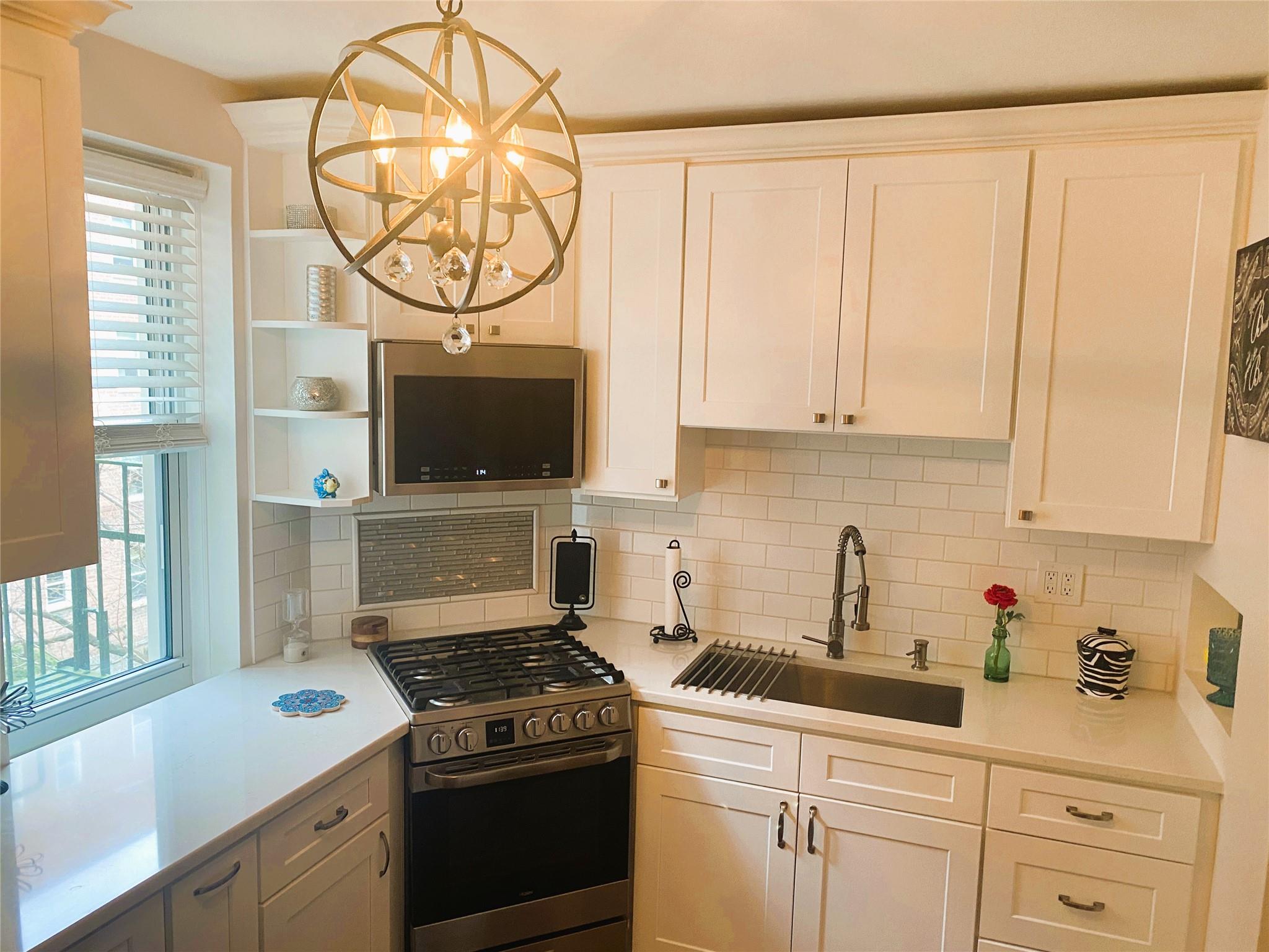 30 Cathedral Avenue #3D, Hempstead, New York image 4