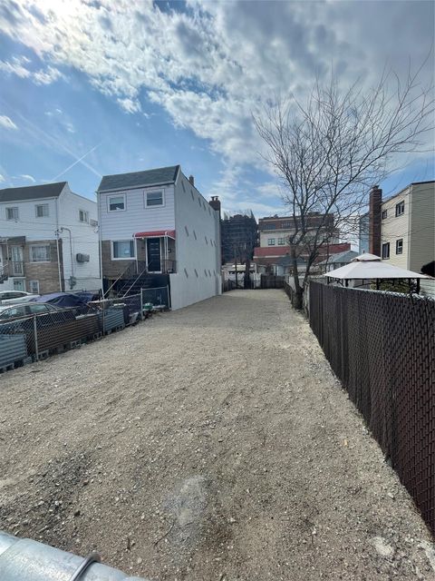 457 Beach 64th Street Arverne NY 11692