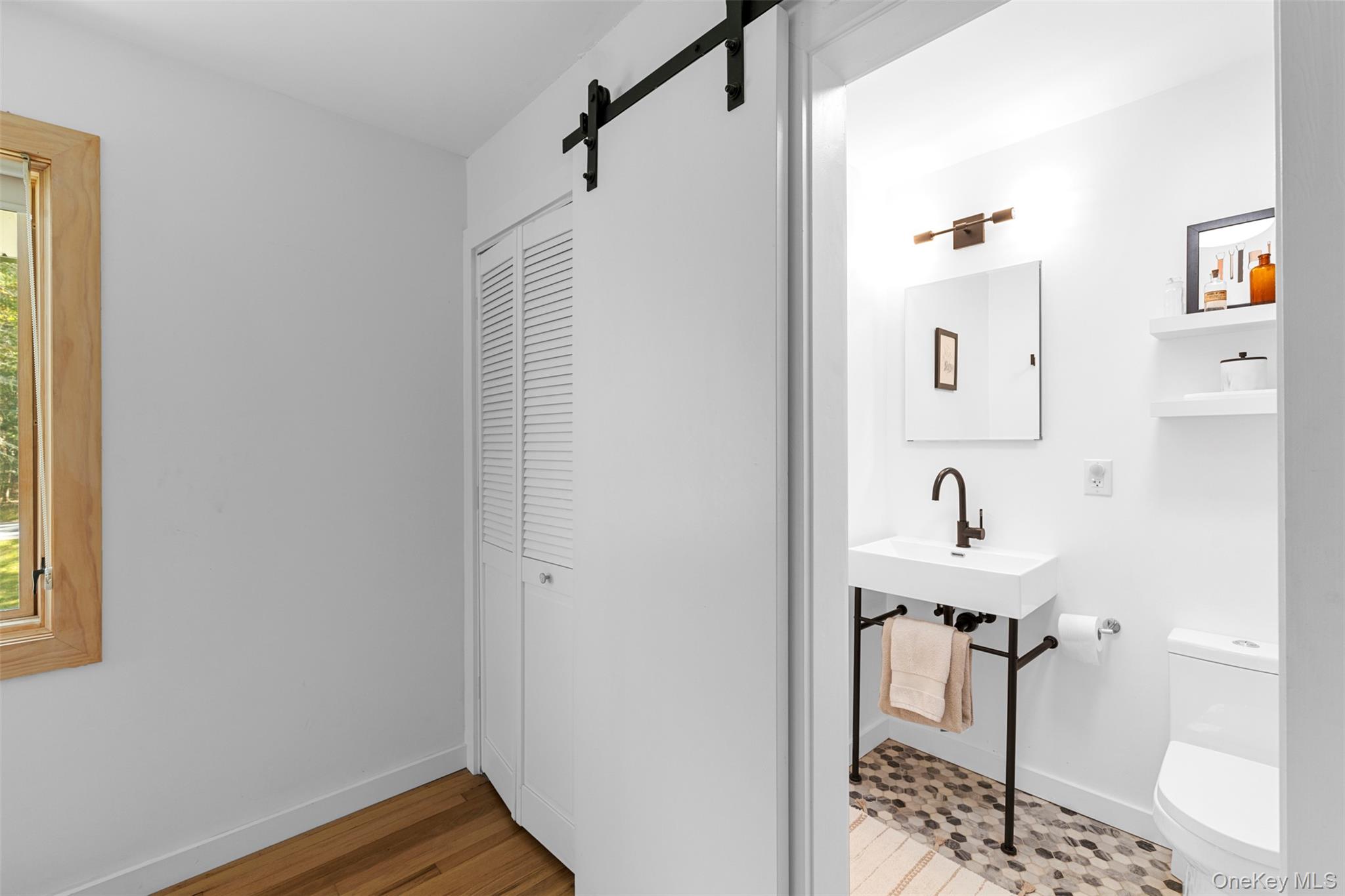 Woodstock, New York 12498, United States, 4 Bedrooms Bedrooms, ,3 BathroomsBathrooms,Residential,Active,225985