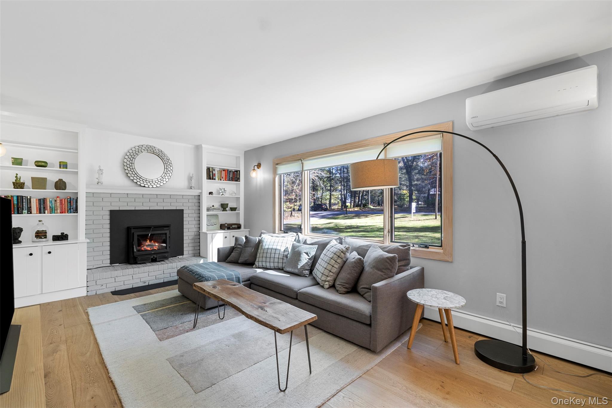 Woodstock, New York 12498, United States, 4 Bedrooms Bedrooms, ,3 BathroomsBathrooms,Residential,Active,225985