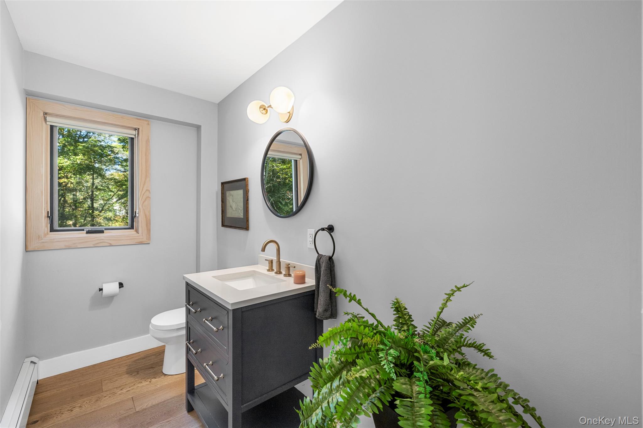 Woodstock, New York 12498, United States, 4 Bedrooms Bedrooms, ,3 BathroomsBathrooms,Residential,Active,225985