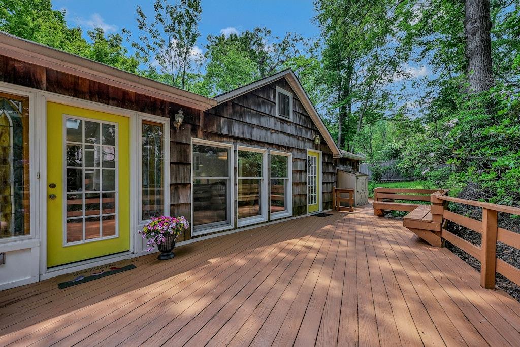 Property for Sale at Maple Avenue, Setauket, Hamptons, NY - Bedrooms: 3 
Bathrooms: 2  - $699,000