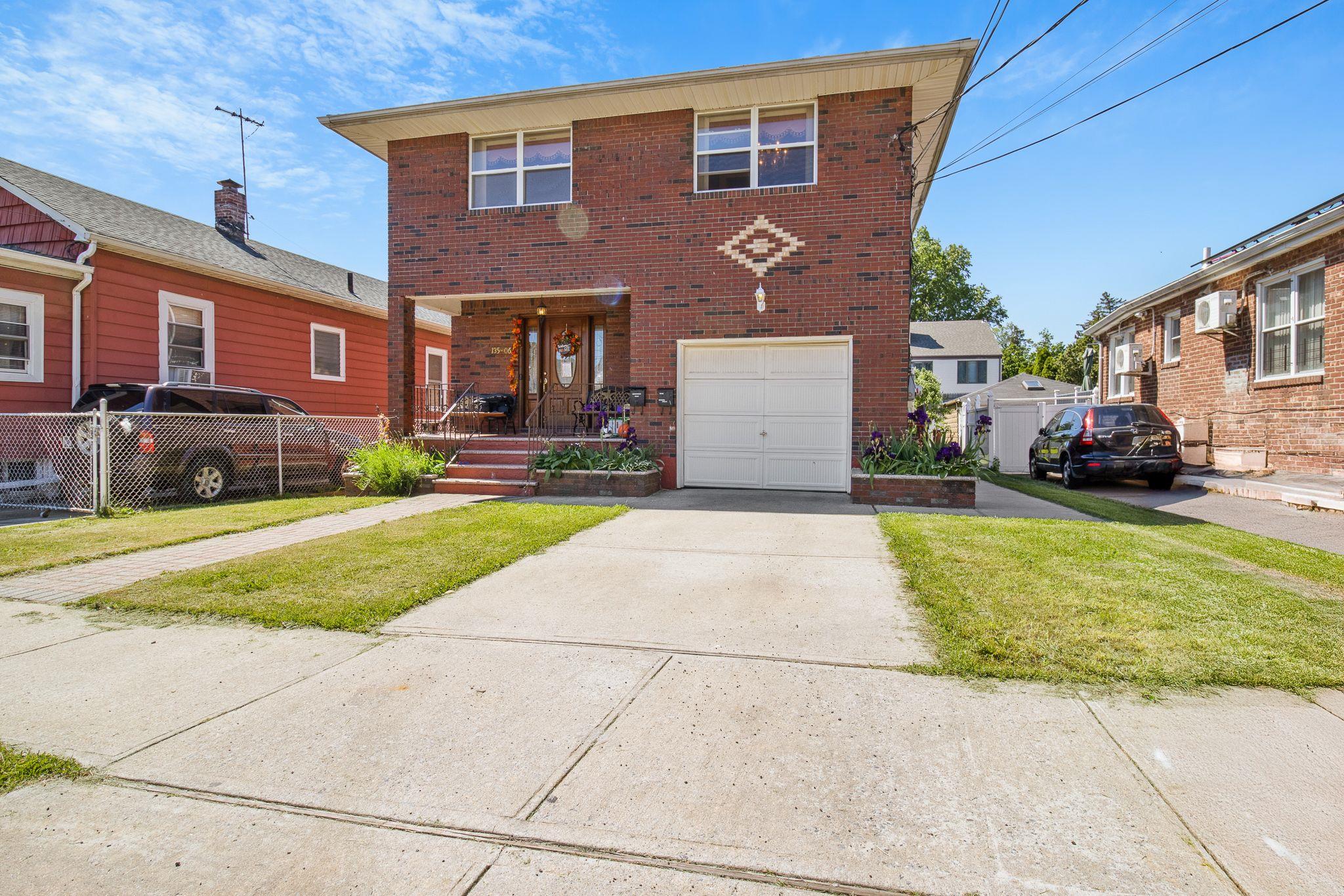 62nd Road Road, Flushing, Queens, NY - 5 Bedrooms  
3 Bathrooms - 