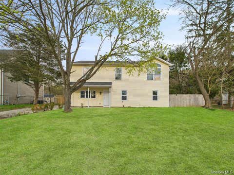 Homes For Sale - 613 Bourdois Avenue<br/> Bellport, NY 11713