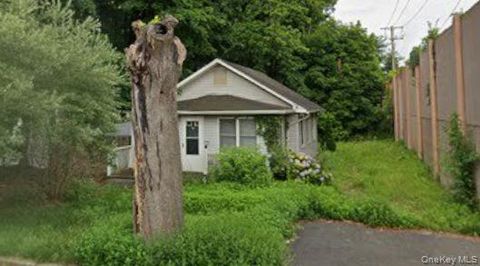 Photo of 4 Garfield Street, Nesconset, NY 11767 (MLS # 933145)