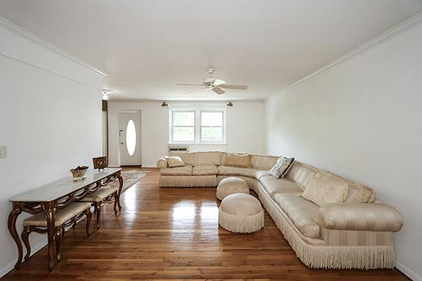 34 Pearsall Avenue #4K, Glen Cove, New York image 8