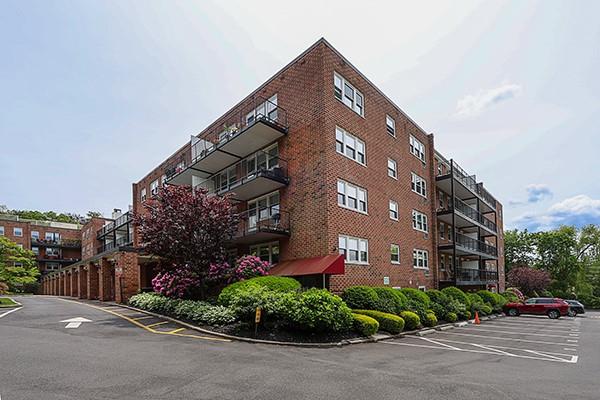 34 Pearsall Avenue #4K, Glen Cove, New York image 3