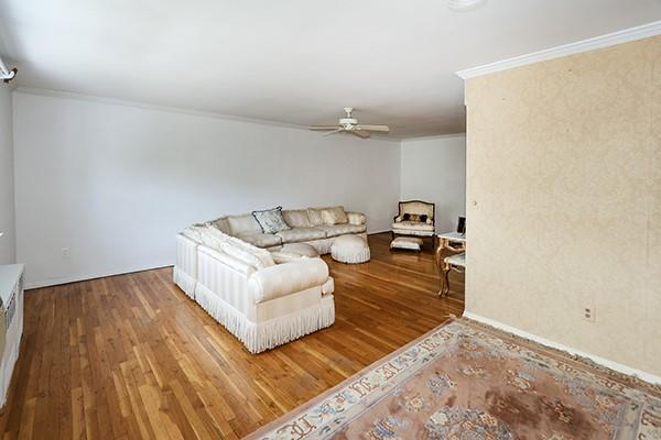 34 Pearsall Avenue #4K, Glen Cove, New York image 10