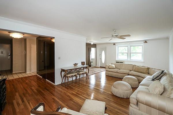 34 Pearsall Avenue #4K, Glen Cove, New York image 9