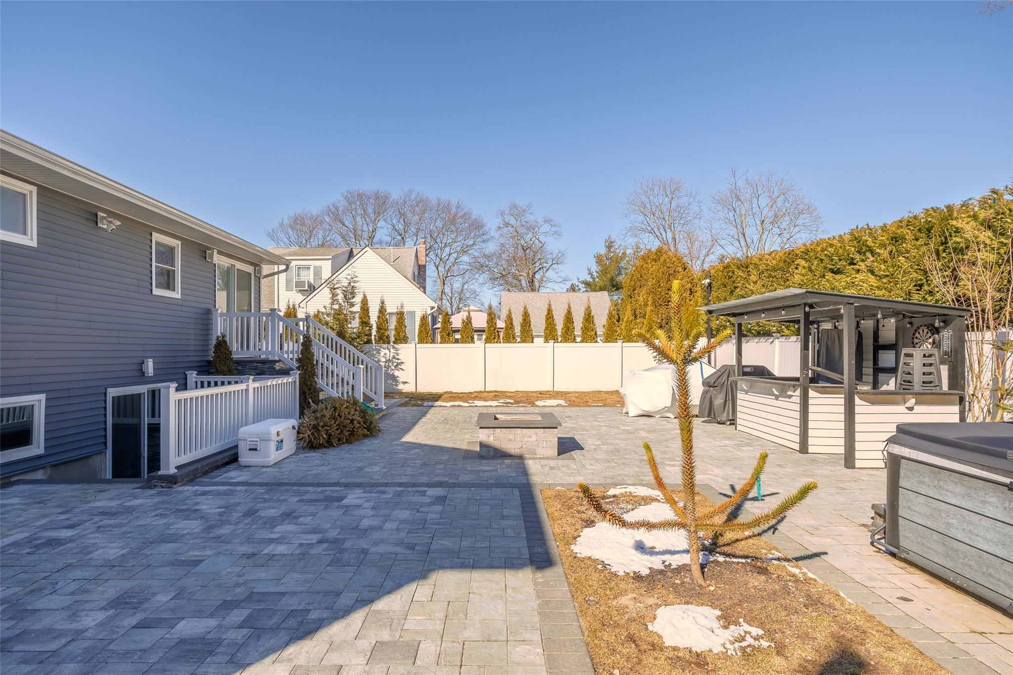 322 Oak Neck Road, West Islip, New York image 36