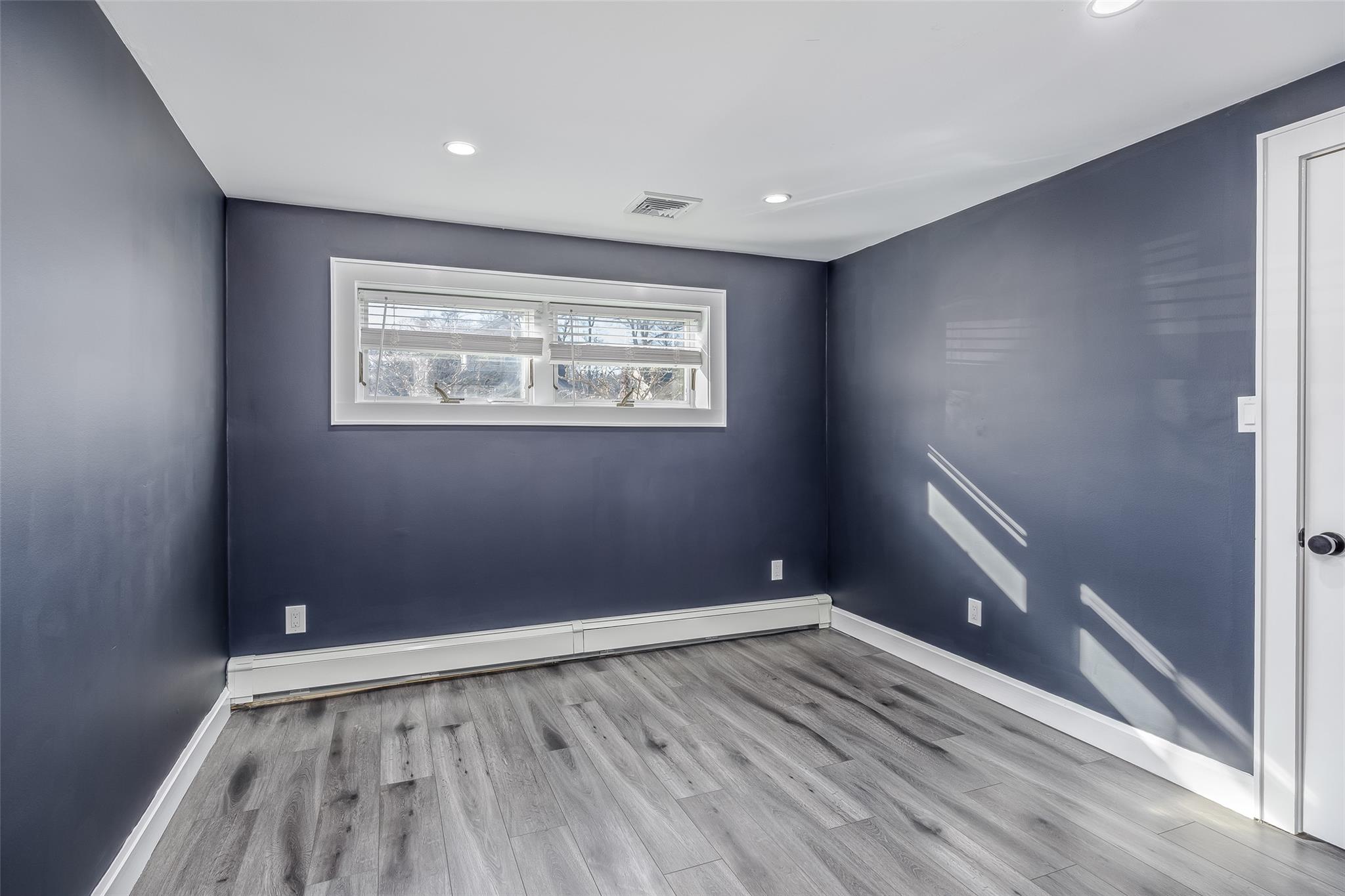 322 Oak Neck Road, West Islip, New York image 21