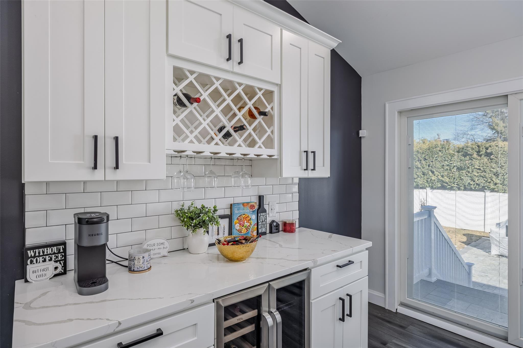 322 Oak Neck Road, West Islip, New York image 12