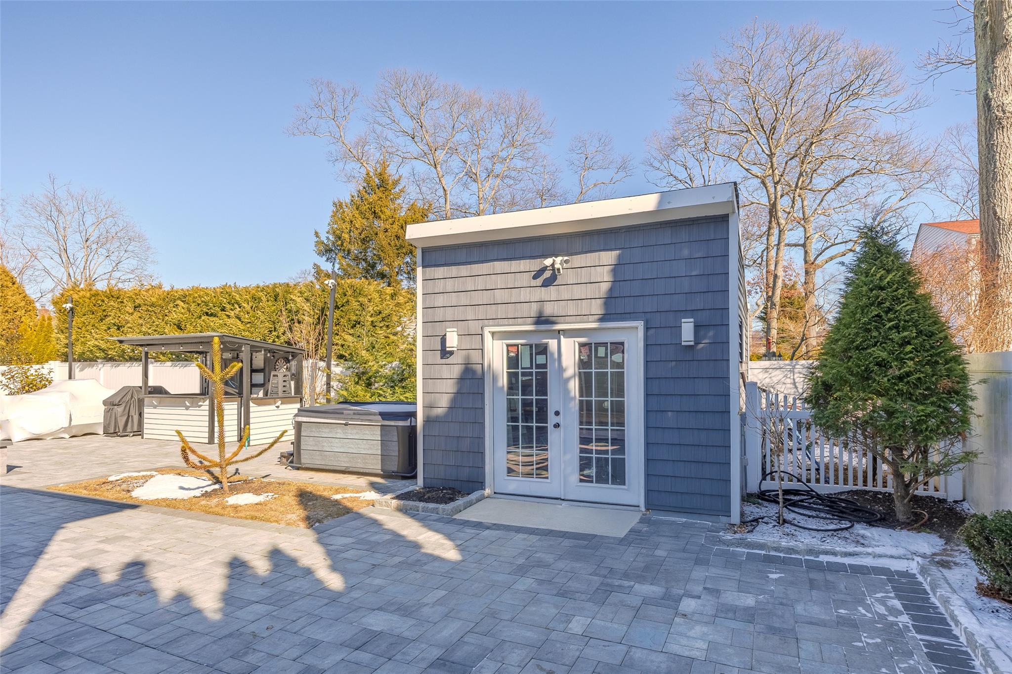 322 Oak Neck Road, West Islip, New York image 37