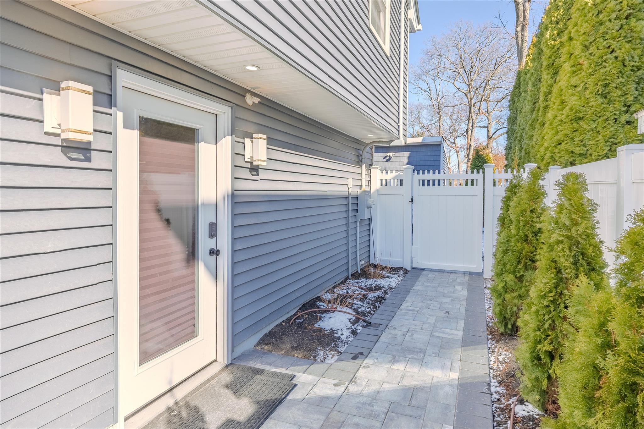 322 Oak Neck Road, West Islip, New York image 33