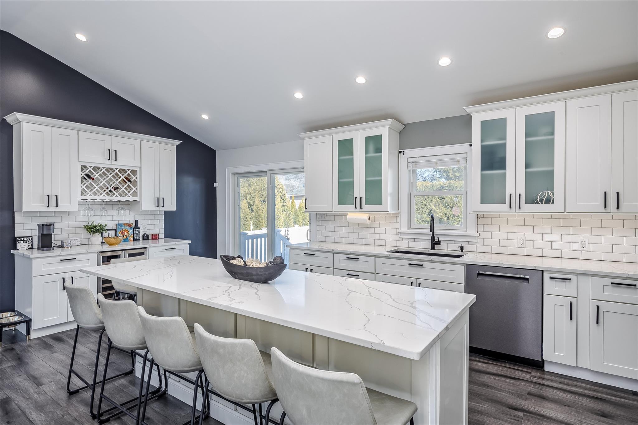 322 Oak Neck Road, West Islip, New York image 8
