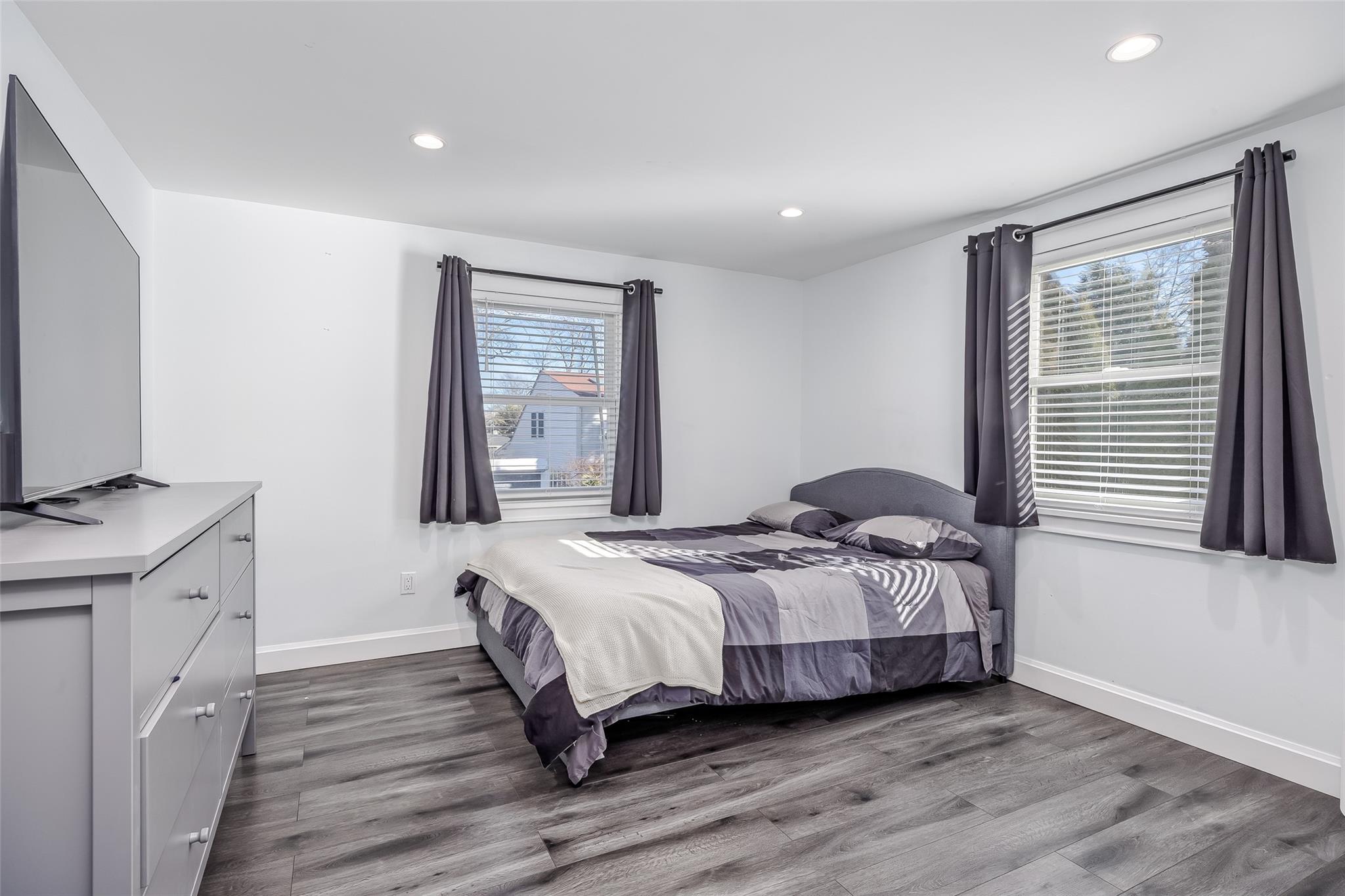 322 Oak Neck Road, West Islip, New York image 26
