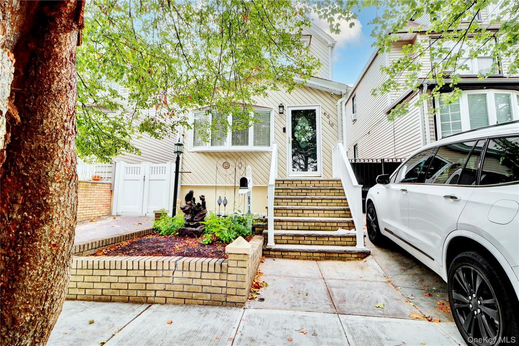 Photo of 6510 80th Avenue, Glendale, NY 11385 (MLS # 941082)