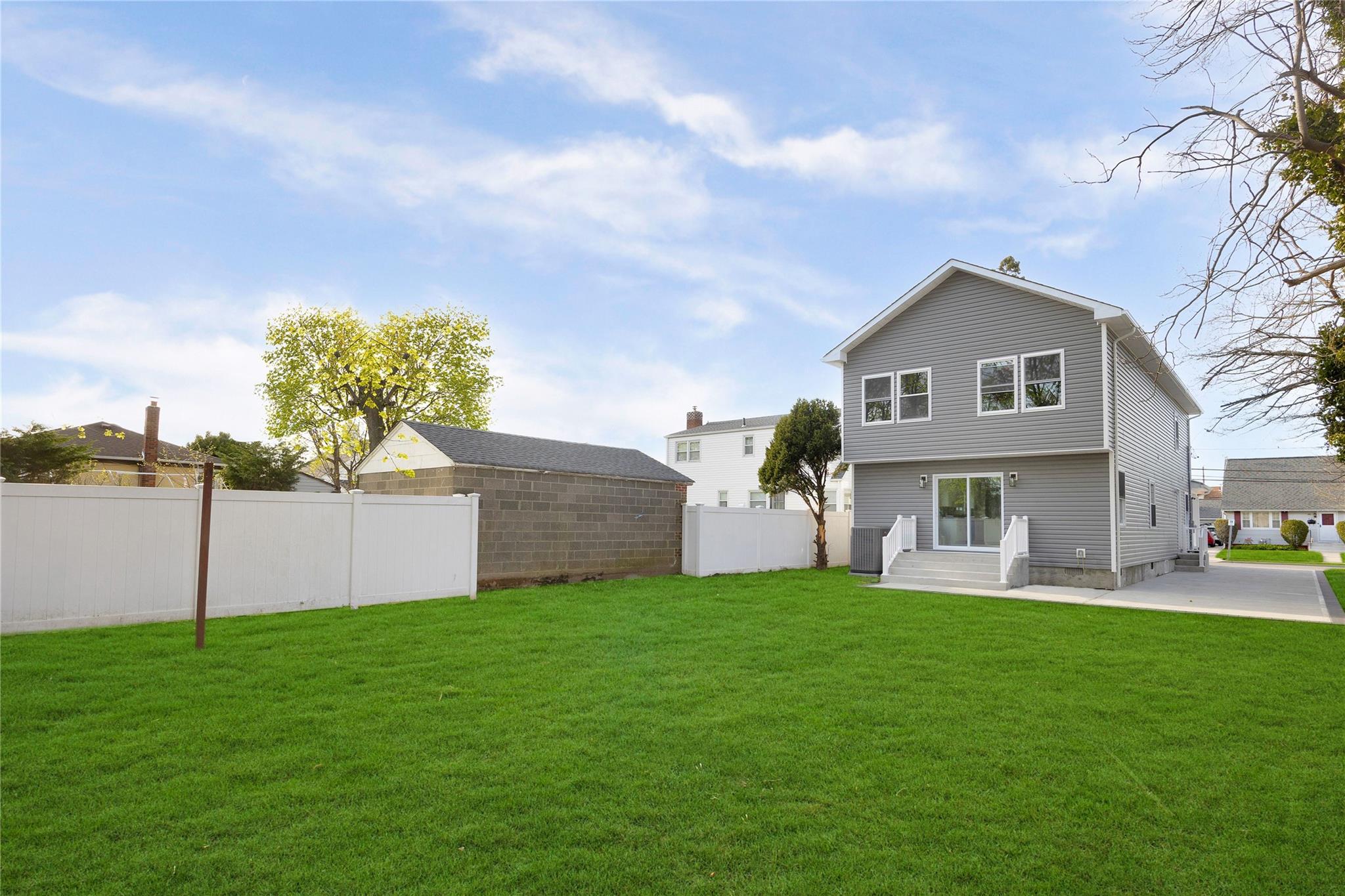 688 Beck Street, Uniondale, New York image 5