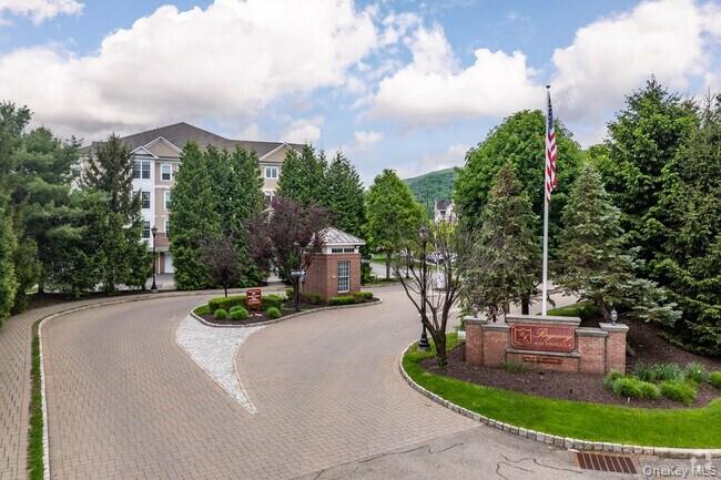 811 Regency Drive 802