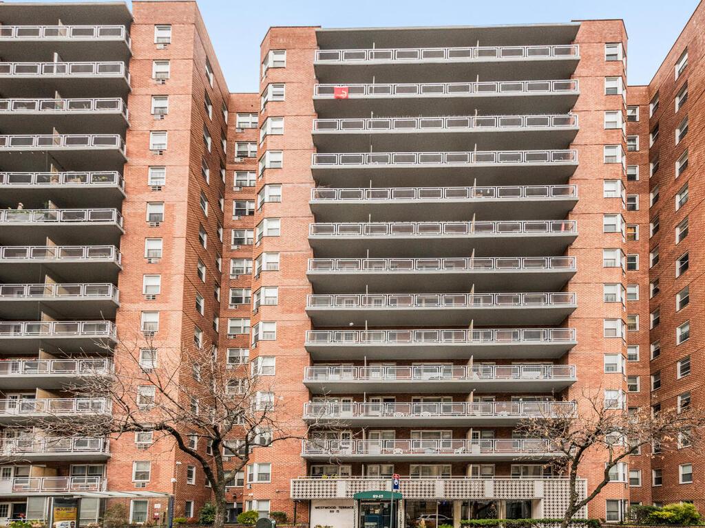 89-15 Person Blvd Blvd #7D, Jamaica, New York image 18