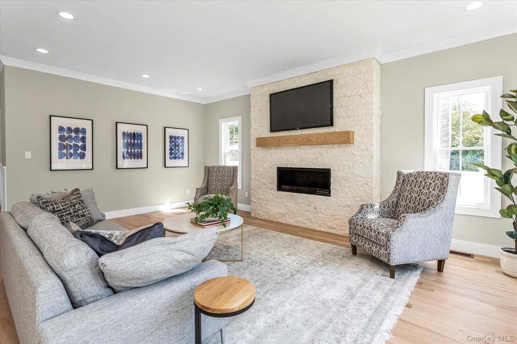 Photo of 22 Northern Parkway E, Plainview, NY 11803 (MLS # 1008163)