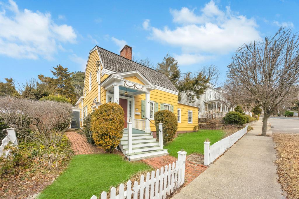 Property for Sale at E Broadway, Port Jefferson, Hamptons, NY - Bedrooms: 4 
Bathrooms: 2  - $750,000