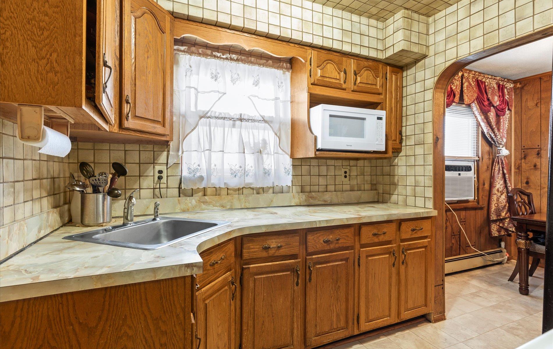 105 Fieldmere Street St, Elmont, New York image 4