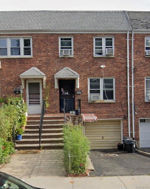 Photo of 5751 Van Doren Street, Corona, NY 11368 (MLS # 984663)