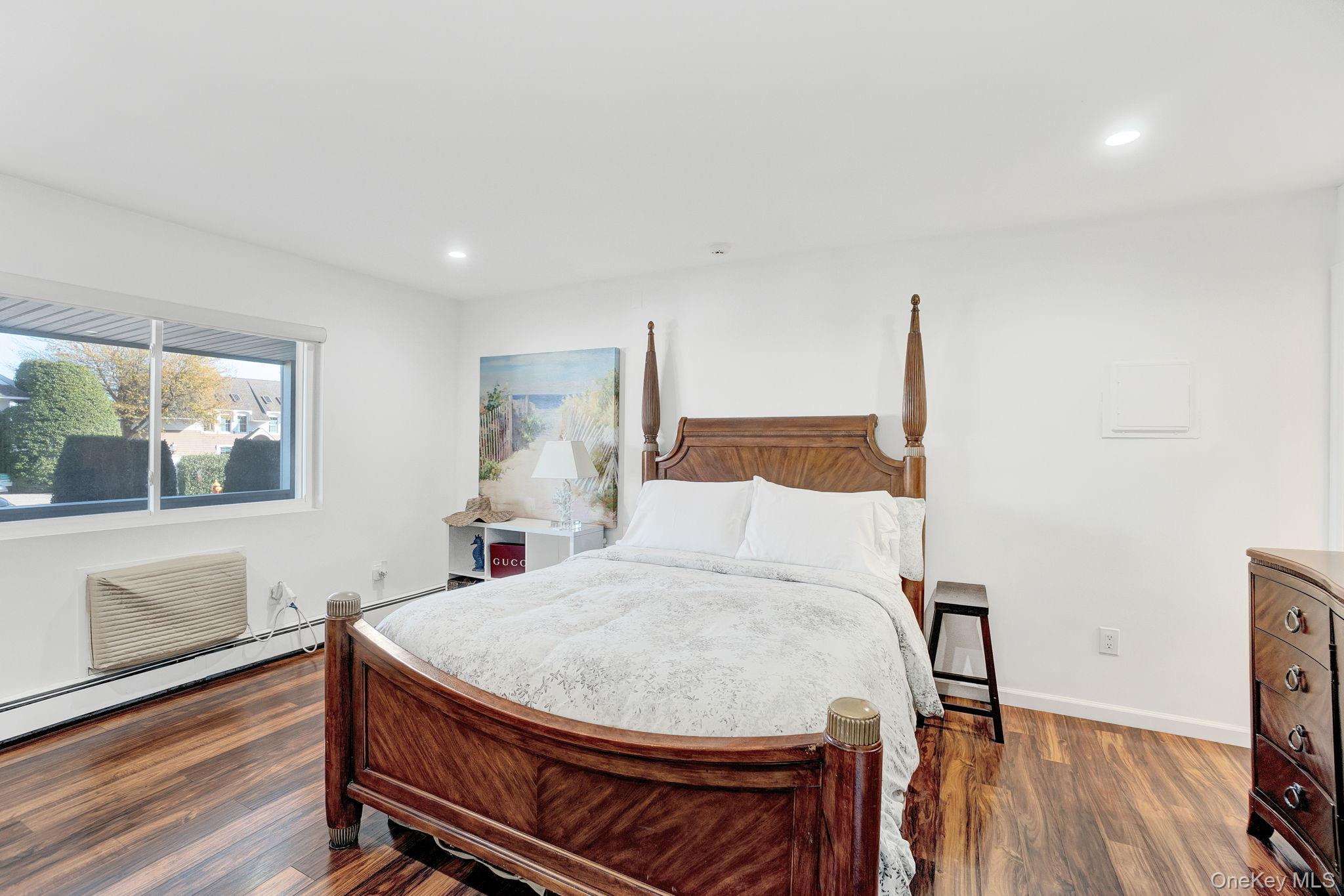 62 Canoe Place Road 513/5