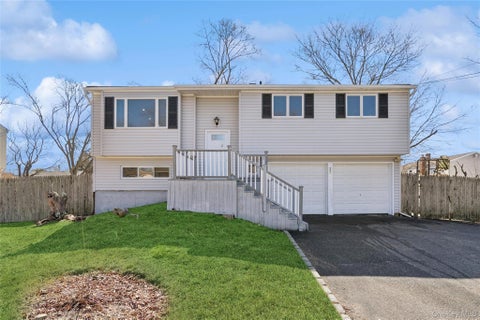 Homes For Sale - 236 Vermont Avenue<br/> Bay Shore, NY 11706