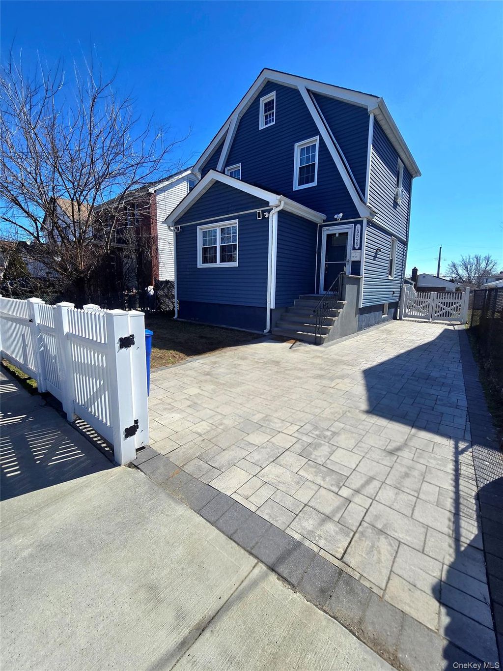 Photo of 195-20 122nd Avenue, Springfield Gardens, NY 11413 (MLS # 976207)