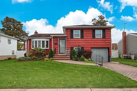 Photo of 64 Conlon Road, Roosevelt, NY 11575 (MLS # 930930)