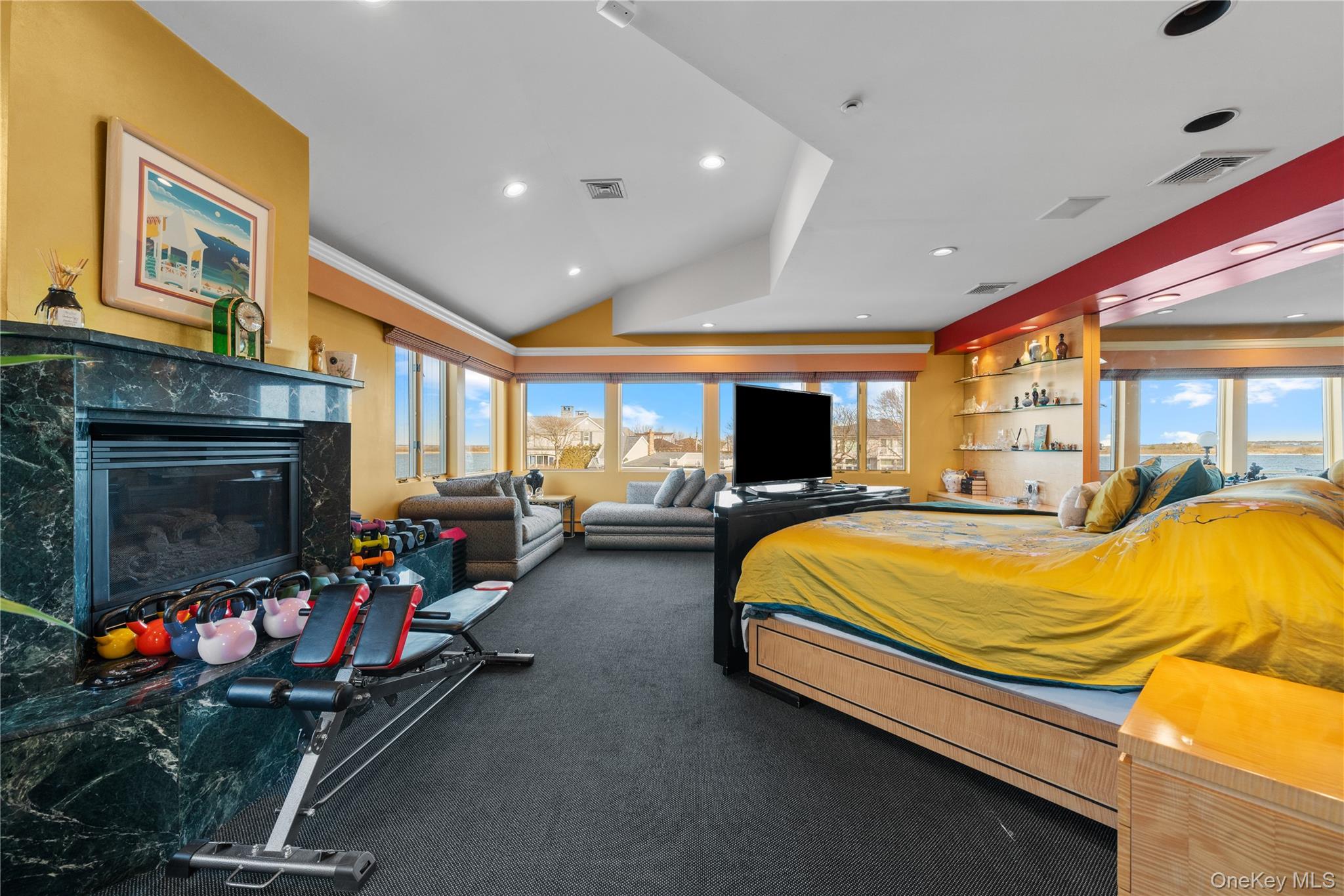 1416 Bay