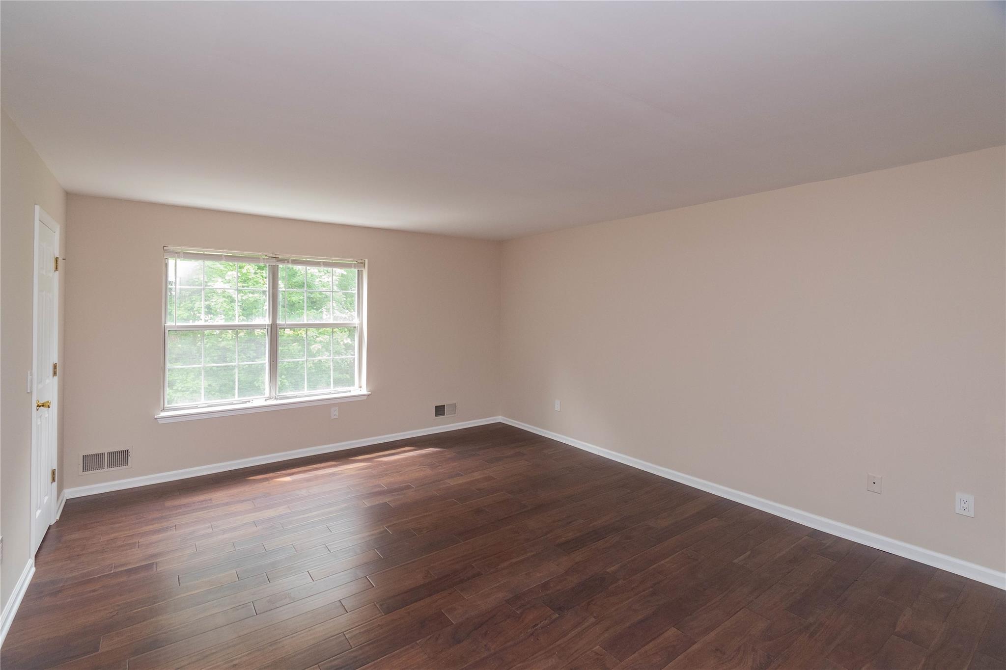 9 Clara Court, Cortlandt Manor, New York image 7
