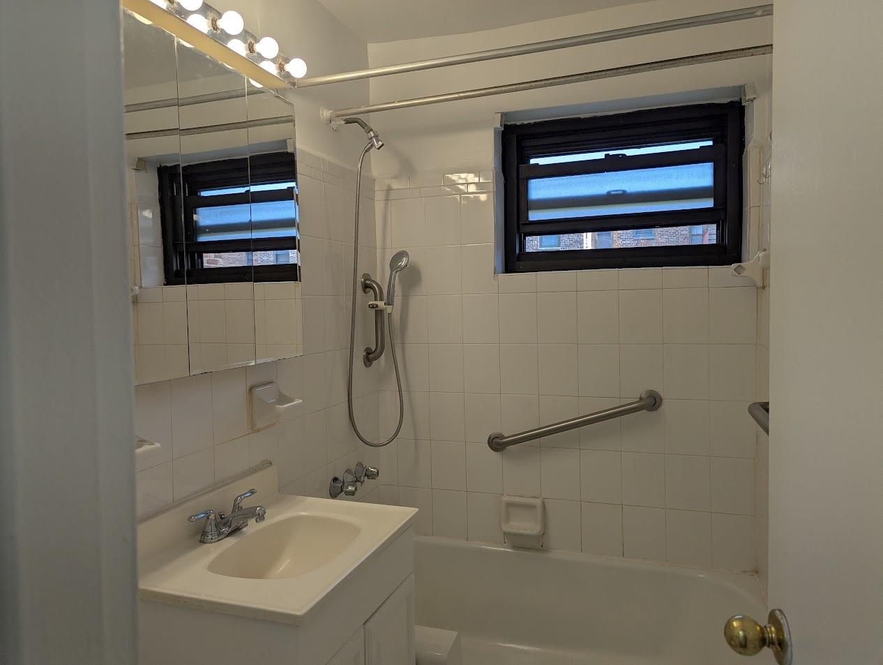 94-31 59 Ave Ave #4B, Elmhurst, New York image 16