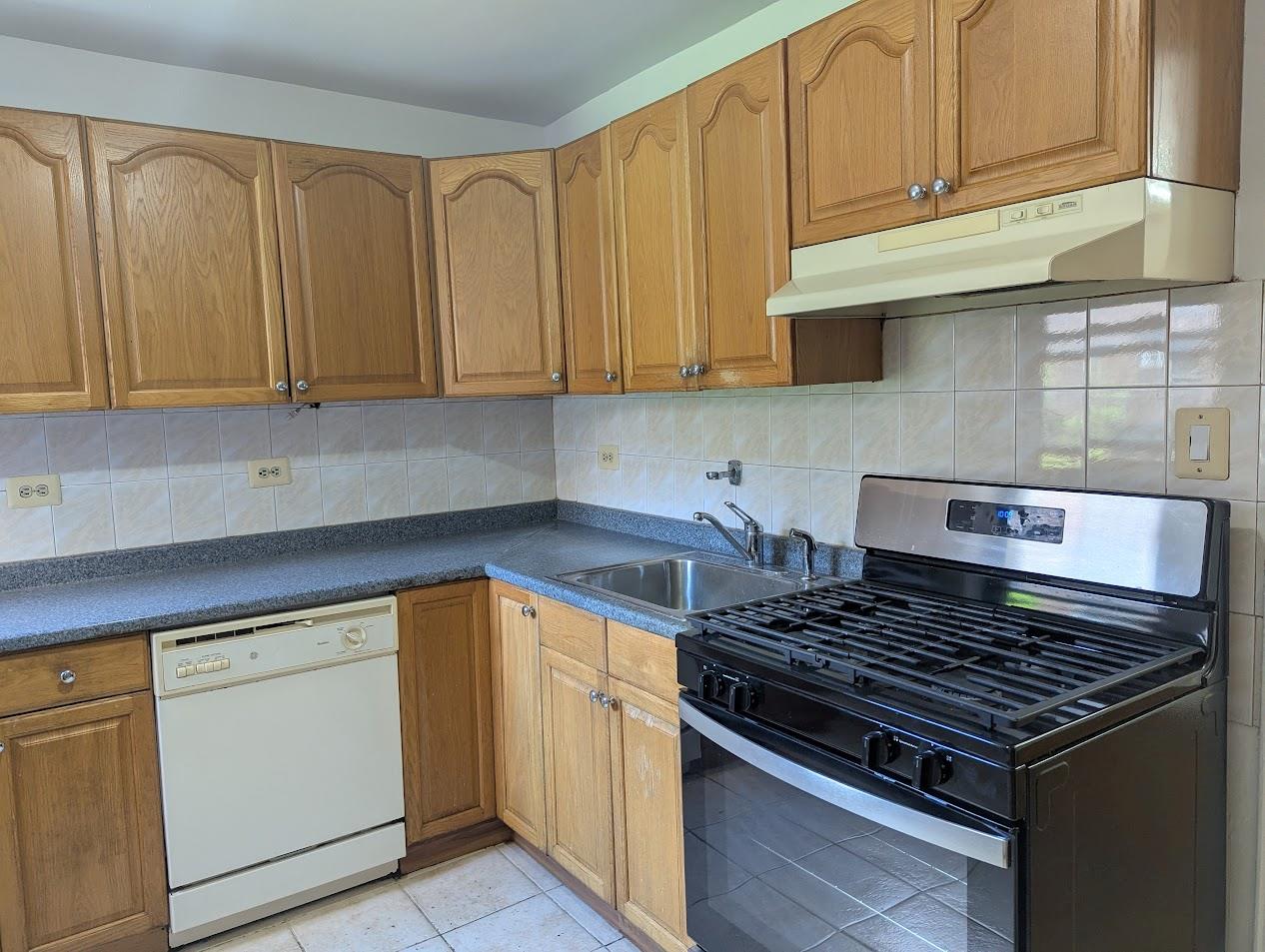 94-31 59 Ave Ave #4B, Elmhurst, New York image 13