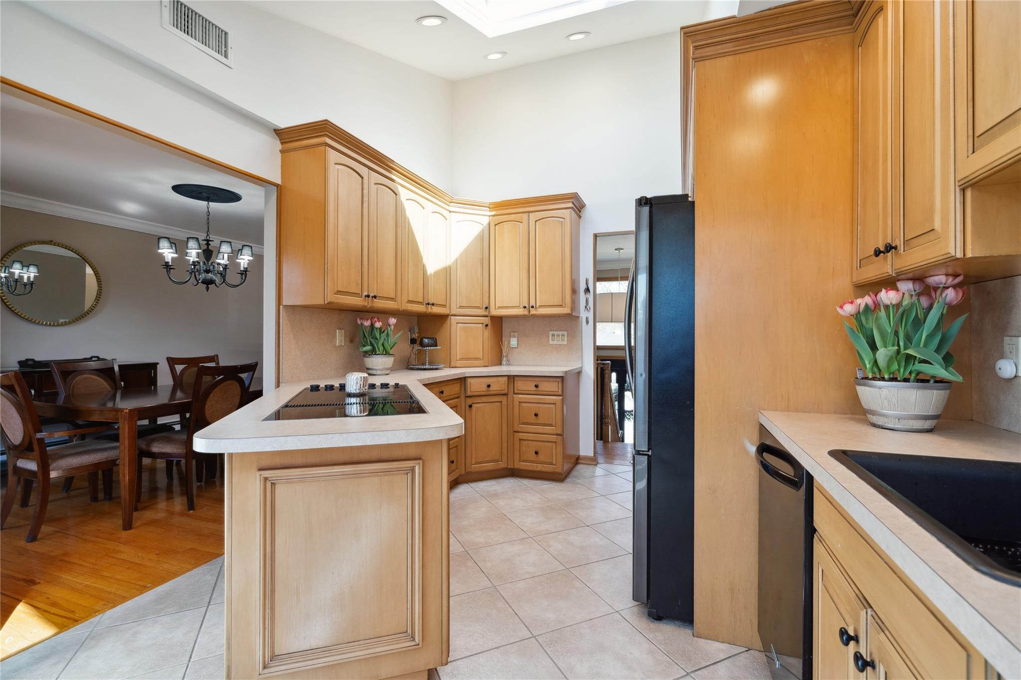 108 Hawkeye Street, Ronkonkoma, New York image 19