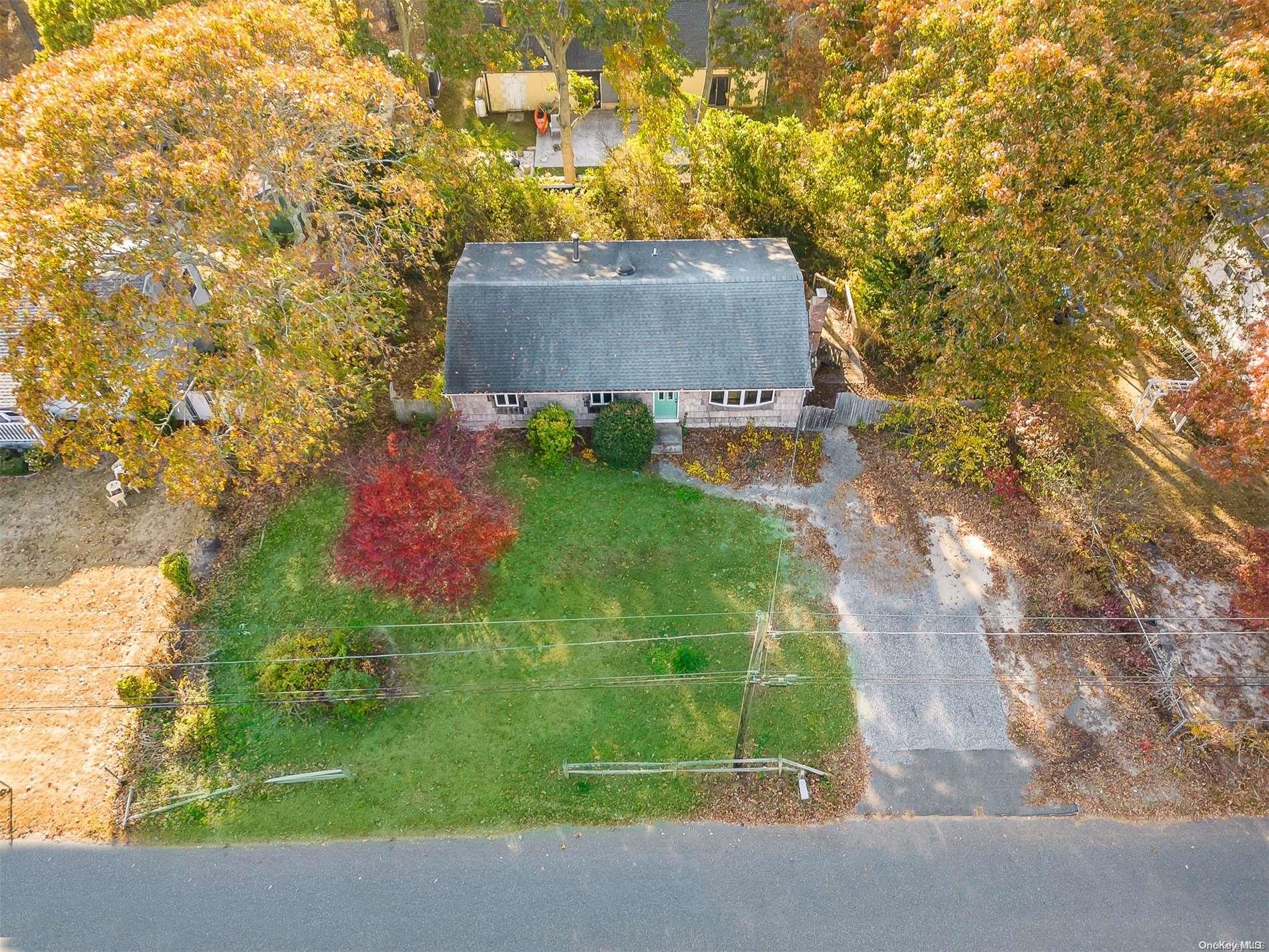 12 Propose Road, Shirley, New York image 14